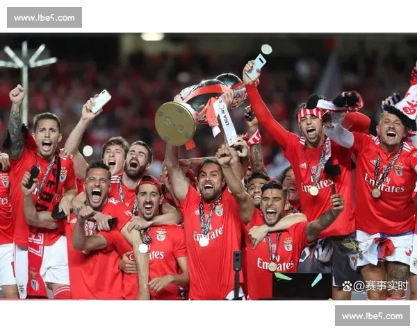 聚焦欧冠豪门球队近期状态与战术走势深度解析及关键球员表现前景展望