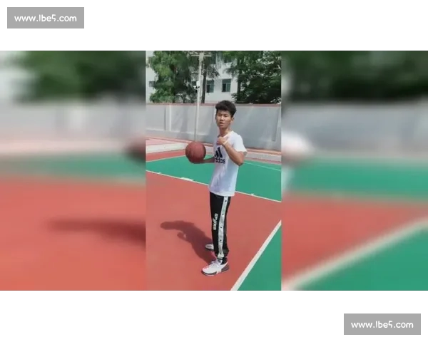 篮球直播资讯全景速递聚焦赛场热点与战术解析球星动态追踪前瞻版