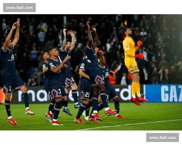 欧冠最新赛程分析与关键对阵胜负趋势预测